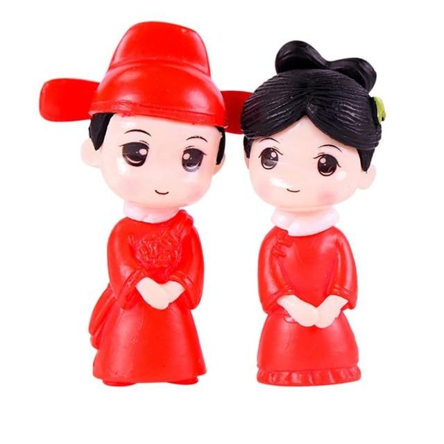 Cute Boy and Girl Lovers Kiss Wedding Dolls