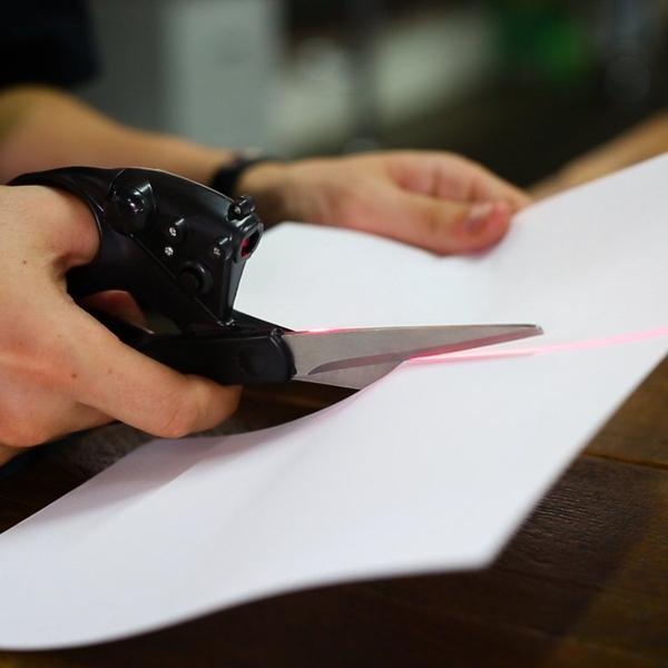 LASER SCISSORS